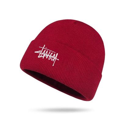 China 2021 New Autumn Winter Men COMMON and Women's Embroidery Beanies Thick Slapped Ear-protection Knitted Fashion Warm Hats, Custom Knitted for sale