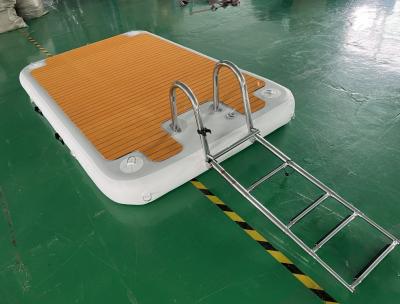 China Escada de aço de EVA Inflatable Dock Floats Water Mat Floating Platform With Stainless à venda