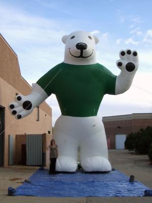 China Eisbär-aufblasbare Werbungs-Produkt-aufblasbares Maskottchen-Wasser-beständiges zu verkaufen