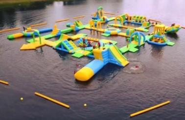 China Outdoor Floating Inflatable Water Park 0.9mm PVC Inflatable Water Games for sale