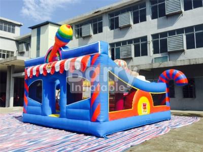 Chine amusement plein d'entrain gonflable de 6 * de 5,7 * de 4.3m enfants de château avec des éléments de sport à vendre