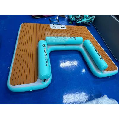 China Plataforma flotante de lago de forma U Plataforma de natación inflable Equipo de juego personalizado Isla en venta