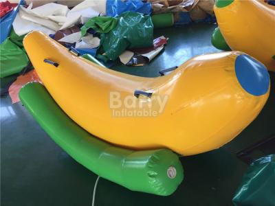 China Barco de plátano inflable interesante de 2 asientos/oscilación inflable del agua en venta