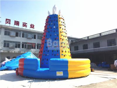 China Pared escalada inflable en venta