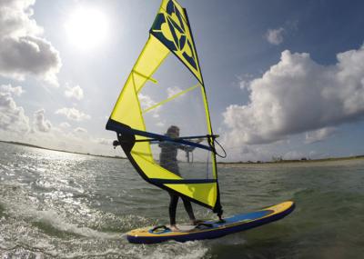 China Steif stehen Sie oben Radschaufel-faltbares aufblasbares Windsurfen-Brett zu verkaufen