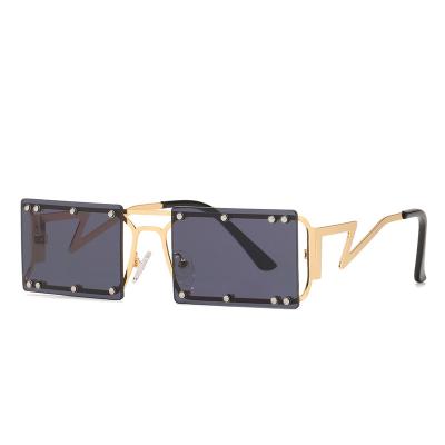 China Fashion Sunglasses Rectangle Irregular Sunglasses Men Luxury Sun Glasses Shape Vintage Square Rimless Women Rivet Sunglasses for sale