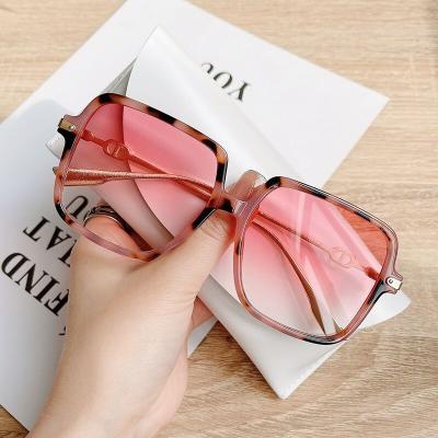 China 2021 high quality fashion popular fashion men's/women's sunglasses driving fishing anti-glare sun glass support customization for sale