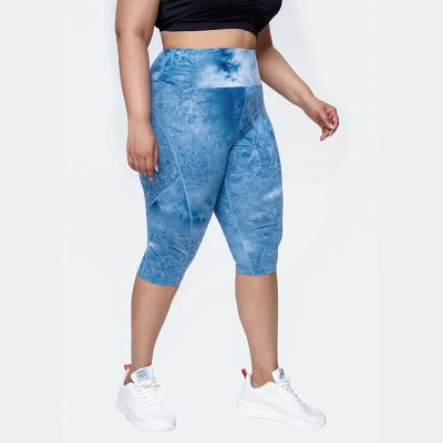 China Breathable Plus Size Women Clothing Sublimated Capris With Pocket Leggings For Women for sale