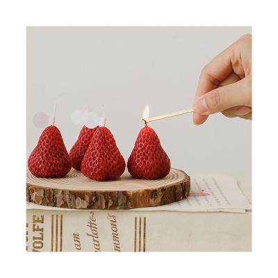 China Wedding Birthday Party Gift Christmas Cute Strawberry Decorative Aromatic Fragrance Candles Birthday Souvenir Gifts Holiday Party Soy Wax Aromatherapy Candle for sale