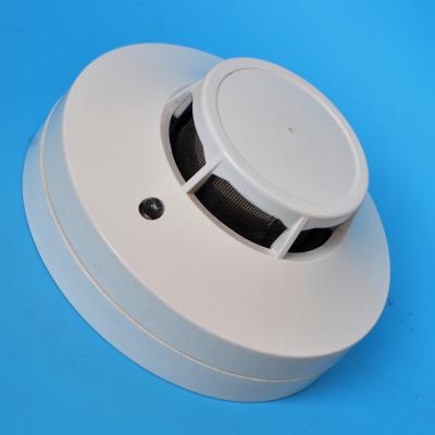 China Detect Smoke DC Power Fire and Security 4 Wired Conventional Smoke Detector Alarm with NC/NO Output for sale