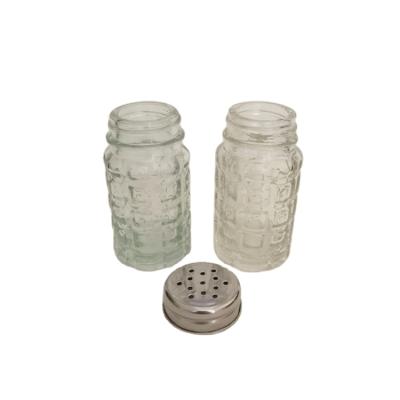 China Sustainable Wholesale Glass Salt Pepper Bottles Glass Bottle With Aluminum Lid for sale