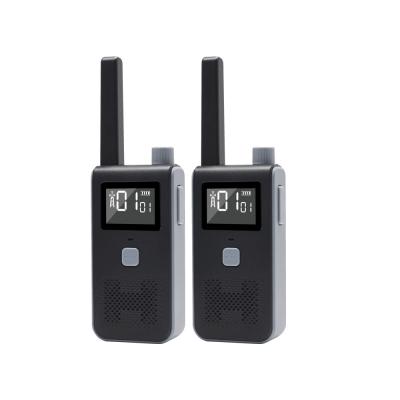 中国 Real Channels Displayed on LED Screen Rechargeable Walkie Talkies Protable Kids Walkie Talkie with Power Saving Mode Yes 販売のため