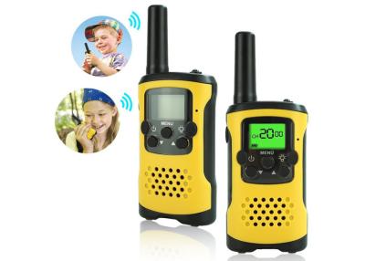 China walkie activado por voz de la película hablada de la VOZ al aire libre del Walkietalkie de la gama larga para los niños en venta