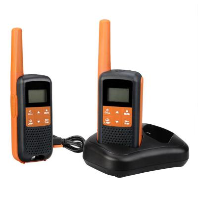 China Walkietalkie de radio de la manera 2W 2 de la batería recargable los 5KM en venta