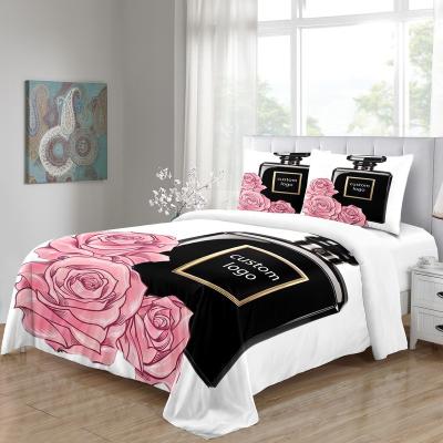 China 2021 Anti-Static Hot Selling Classic Black And White 100% Polyester Custom Digital Printing Bedding Brand Log Duvet Cover Bedding Set for sale