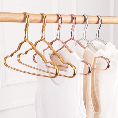 China Beautiful YC Hangers Gold Aluminum Alloy Metal Aluminum Hanger For Shirt Suits Coat for sale