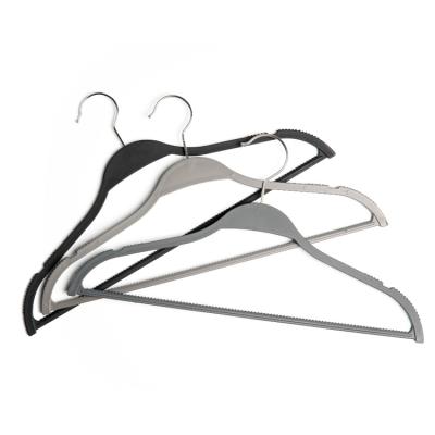 China OEM Design Good Durable / Eco-friendly / Anti-rust / Anti-slip Daily Living Clothes Plastic Coated Wire Hanger for sale