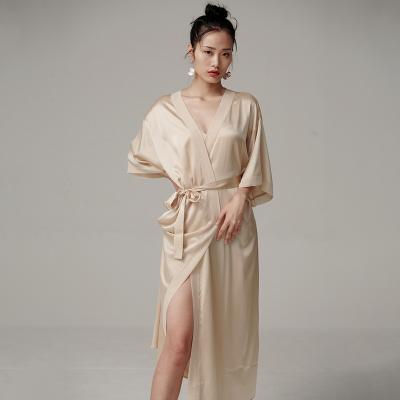 China Custom Made QUICK DRY Long Robes Satin Bathroom Nightgown Sexy Silk Sleep Wear For Women for sale