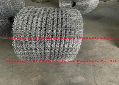 China 8 Lines Wire Hot Dipped Galvanized Steel Pipe Winding Mesh For Gas for sale