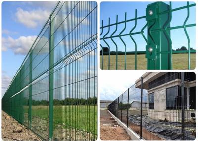 China o Pvc verde de 4mm revestiu o fio soldado Mesh Fence For Park/jardim/segurança à terra dos esportes à venda