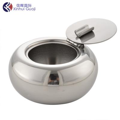 China Popular Wholesale Silver Stainless Steel Portable Ashtray With Lid Ashtray For Fixed Cigarette for sale