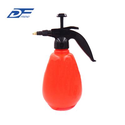 China Garden Plastic Cheap Price 1.8lt Pump Sprayer Trigger Sprayer Handheld High Pressure Bottle for sale