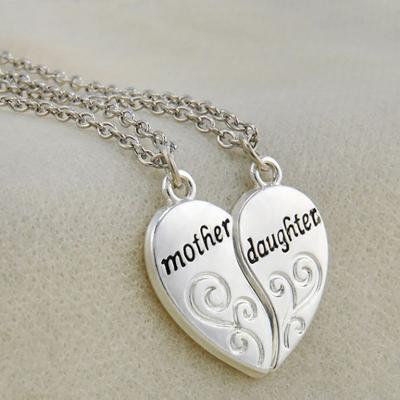 China New Vintage 2Pcs/Set Mother Daughter Love Heart Necklace For Women Female O-Chain Jewelry Trendy Gifts For Mother for sale