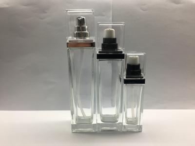 中国 透明なガラス ローションを包む30ml 100ml 120mlの正方形の化粧品はクリーム色のびんをびん詰めにします 販売のため