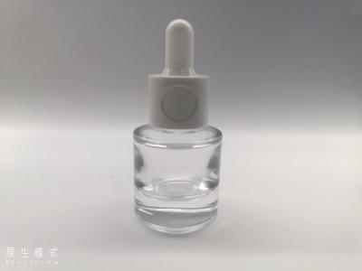 中国 15ml Skincareの血清のためのガラス ボタンの点滴器のびんのシルクスクリーンの印刷のロゴ 販売のため