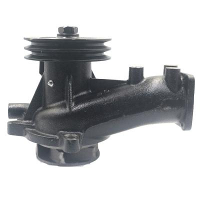 China Universal NISSAN UD Truck RD8 5 Holes 21010-97318 Engine Parts UD Water Pump For NISSAN UD for sale