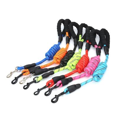 China Pet Walking Leash Round Rope Reflective Lightweight Nylon Dog Leash Pet Walking Leash for sale