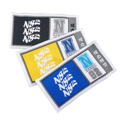 China Washable Custom Brand Logo Woven Label Wholesale End Fold Woven Label For Clothing for sale