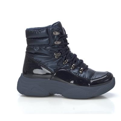 China Durable Lace Up Ladies Sneaker New Arrival Boots for sale