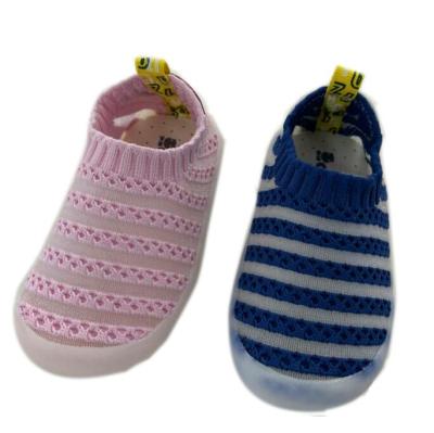 China New Fashion Lovely Round Fly Baby Sock Knitting Cute Shoes for sale