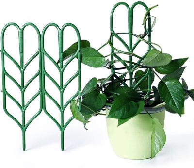 China Indoor and Garden Easily Used Leaf Shaped Plastic Plant Support , Plant Trellis Plastic Garden Plant Support for sale