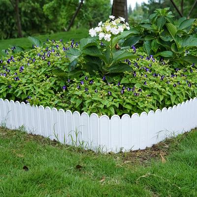 China China Factory Wholesale Expandable Outdoor White Decorative Plastic Garden Fence for sale