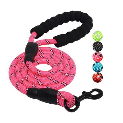 China Hot Selling Soft Handle Reflective Braided Round Rope Nylon Dog Pet Reflective Leash for sale