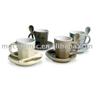 China Viable ceramic glazed cup and saucer with spoon for sale