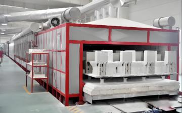 China Custom Car Size Direct Firing Tunnel Kiln For Custom Firing Of Sanitary Ware for sale