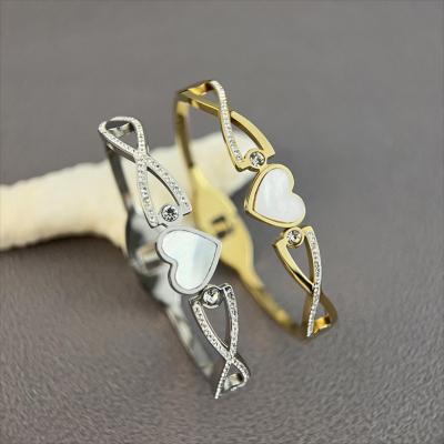 China 2022 Fashion Love Heart Bracelet Cute Stainless Steel Jewelry Luxury Women's Bracelets for sale