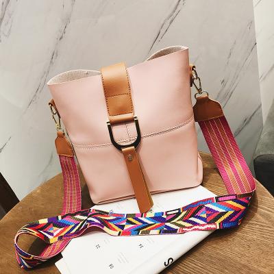 China New trendy fashion bump PU bucket handbag with amazing extraordinarily  colors, red,blue,pink,milky,black for sale