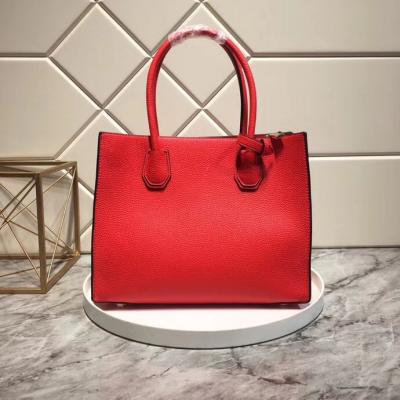 China Multi-functional single shouldered chain bag can be used as a handbag One in the hand, everything Three zippers in layer for sale