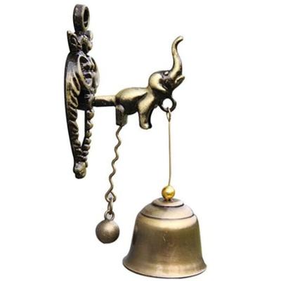 China Minimalist Decoration for Tradesmen, Wall Door Ornaments Vintage Indoor Outdoor Elephant Door Bell Metal Iron Animal Wind Chime for sale