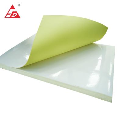 China Waterproof self adhesive paper high gloss sticker in sheet or roll with sticker release liner for sale