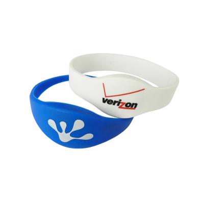 China Silicone Customized Printing 13.56MHz Silicone Children Tracking RFID Wristbands for sale