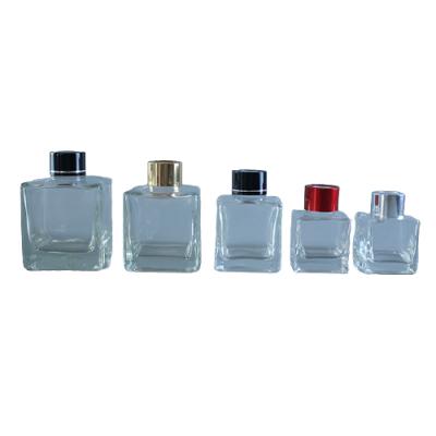 China Personal Care 50ML 100ML 150ML 200ml Clear Empty Aromatherapy Glass Bottle Cosmetic Square Container Ornament for sale