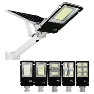 China Remote Control Garden 200W LED Street Light IP65 Waterproof Die-casting Aluminum Solar Street Light for Outdoor and Garden for sale