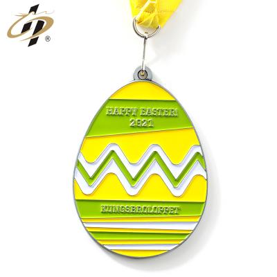 China Wholesale Custom High Quality Europe Metal Soft Enamel Funny Easter Holiday Medals for sale