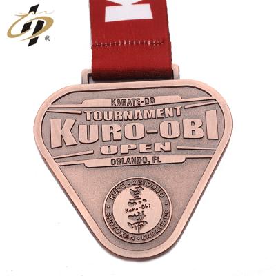 China Cheap custom zinc alloy usa sport gifts manufacture bronze metal usa karate medal for sale