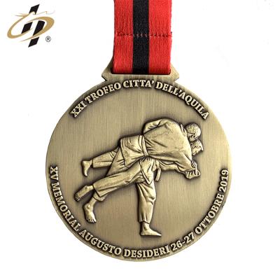 China Custom zinc alloy 3d gold metal judo sports award jiu jitsu jitsu medals and trophies from Europe for sale